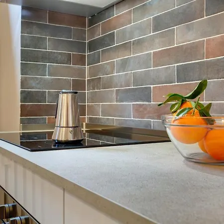 Residenza Savoia 公寓 *